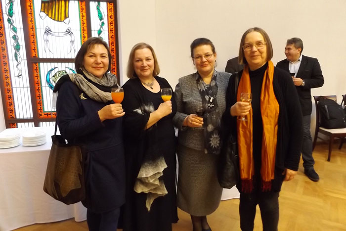 Su jubiliate Su jubiliate